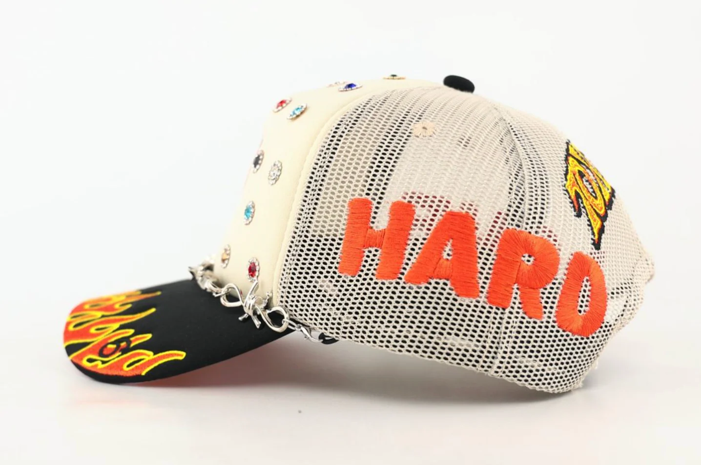 MOUR X TOXICITY "LOVE HARD" MESH TRUCKER (OFF WHITE/BLACK) - Image 3