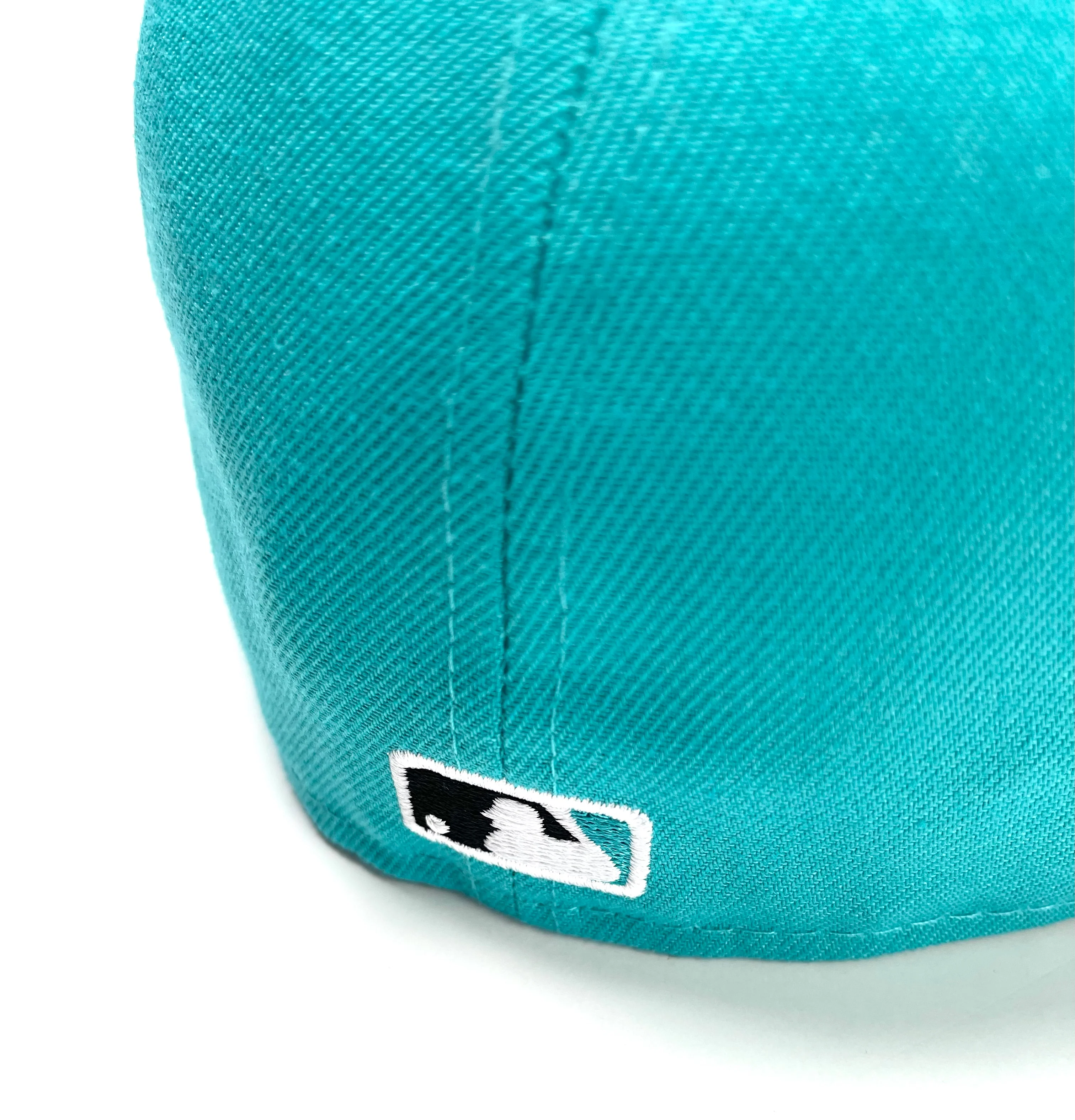 NEW ERA "1997 WS SIDE PATCH" FLORIDA MARLINS FITTED HAT - Image 4