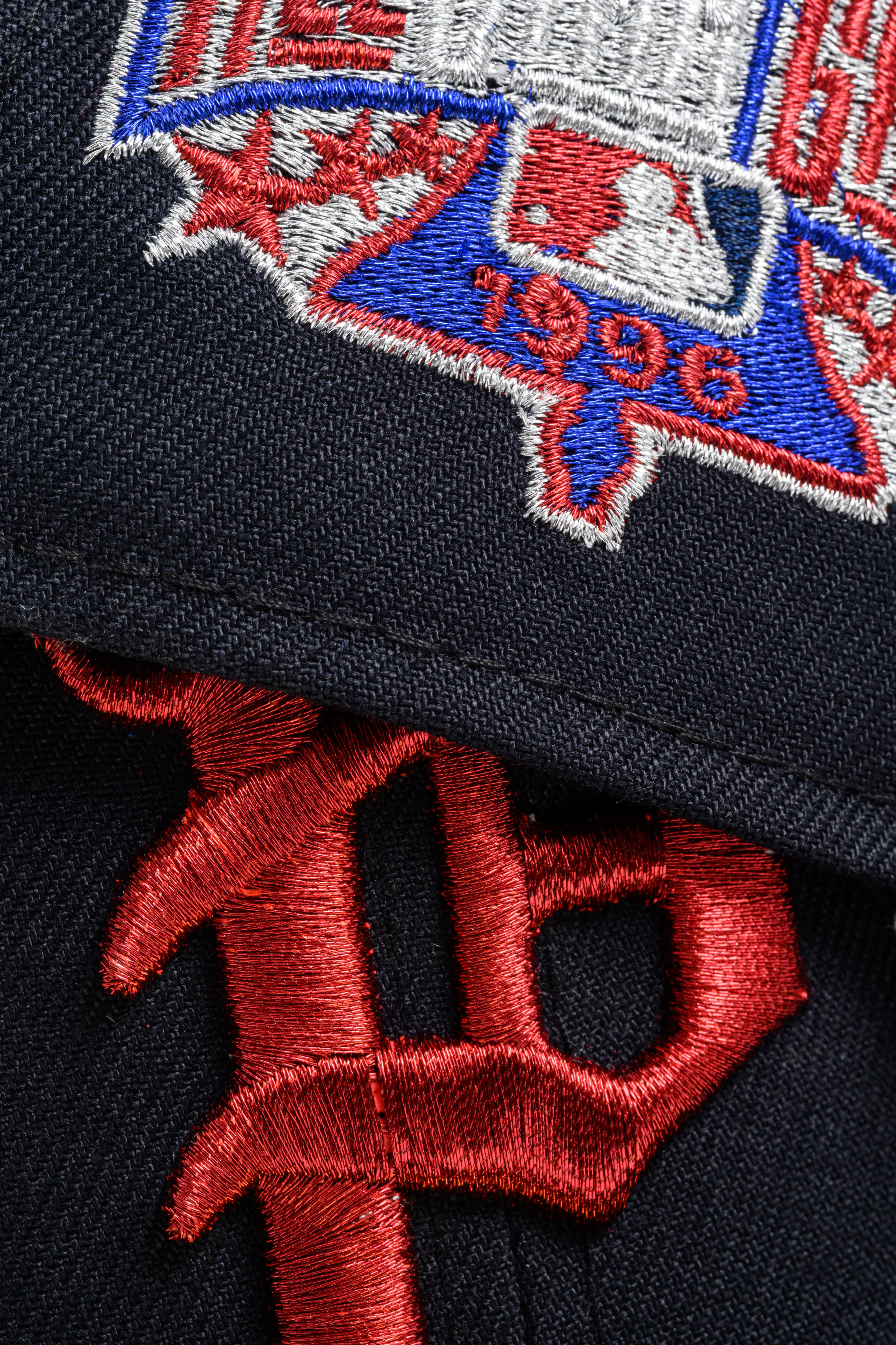 NEW ERA "48 LAWS” PHILADELPHIA PHILLIES FITTED HAT (NAVY/SONGBIRD BLUE) - Image 9