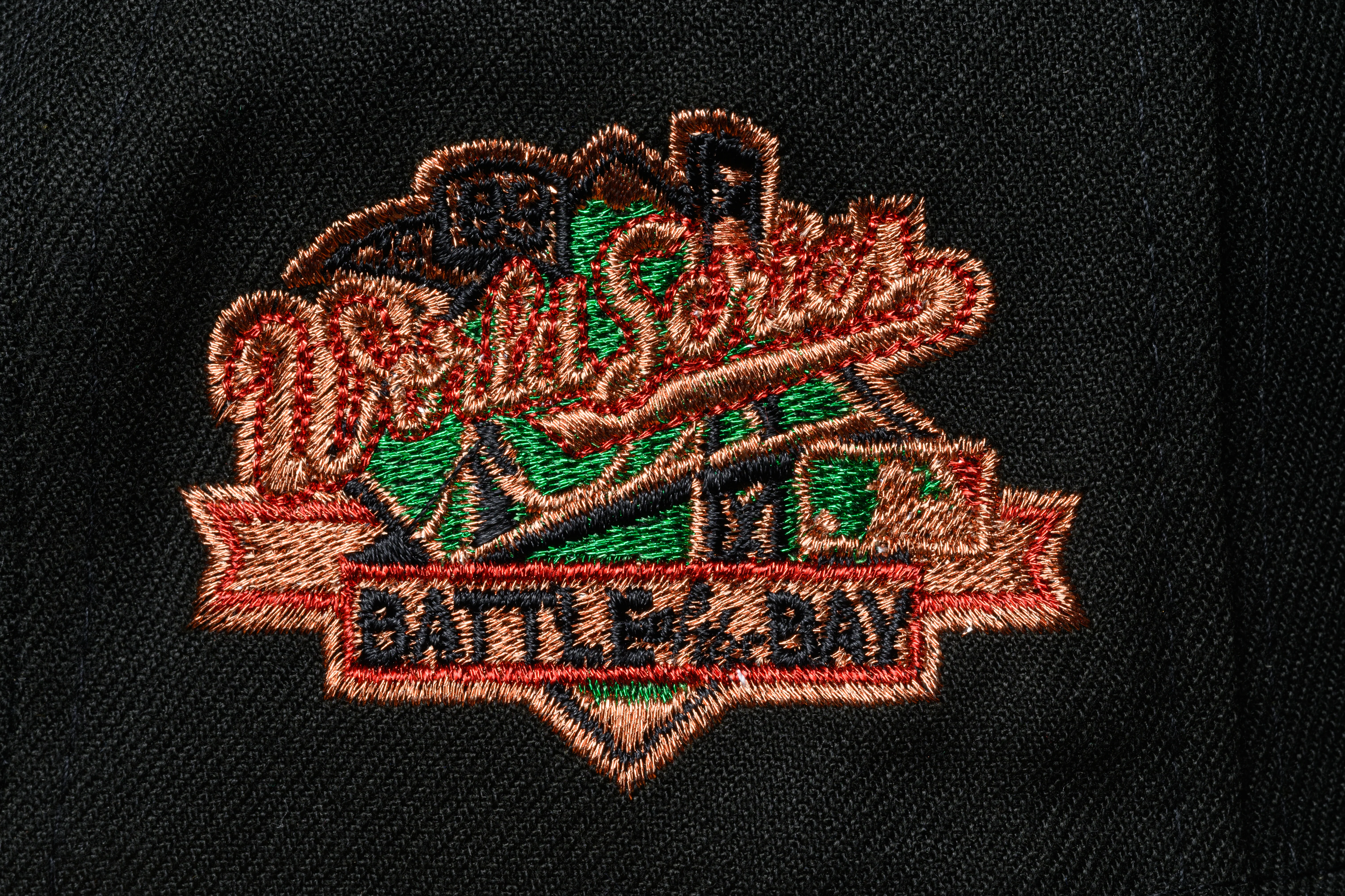 NEW ERA “SLEEPLESS IN SF" SF GIANTS FITTED HAT (BLACK/PINE GREEN) - Image 2