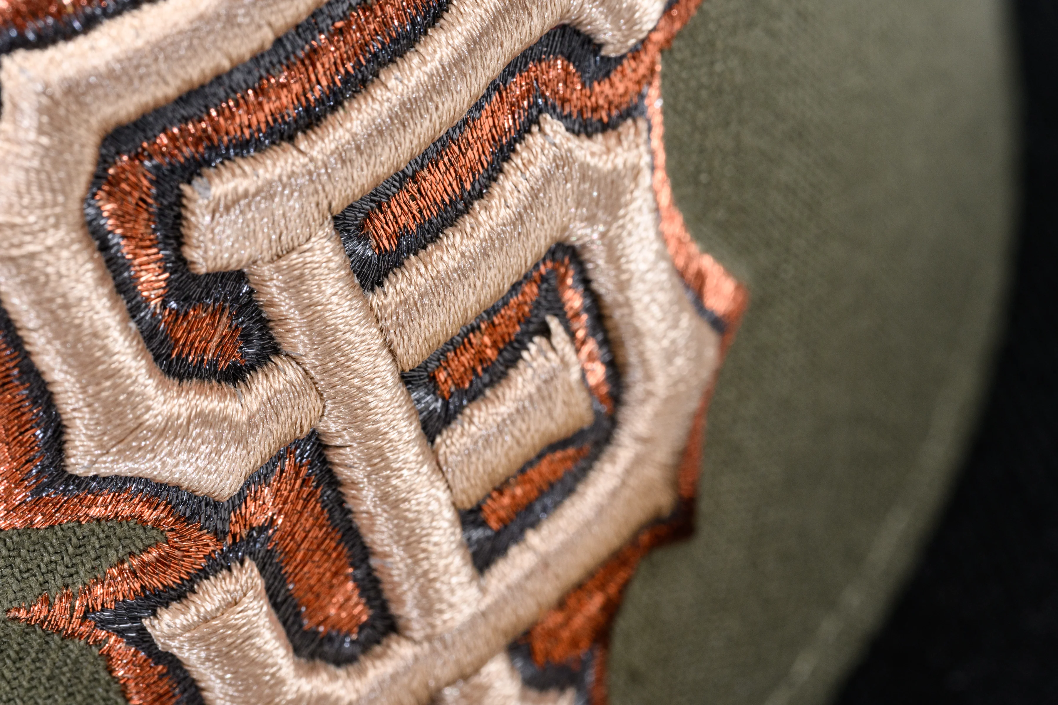 NEW ERA "ART" SAN FRANCISCO GIANTS FITTED HAT (NEW OLIVE/BLACK) - Image 4