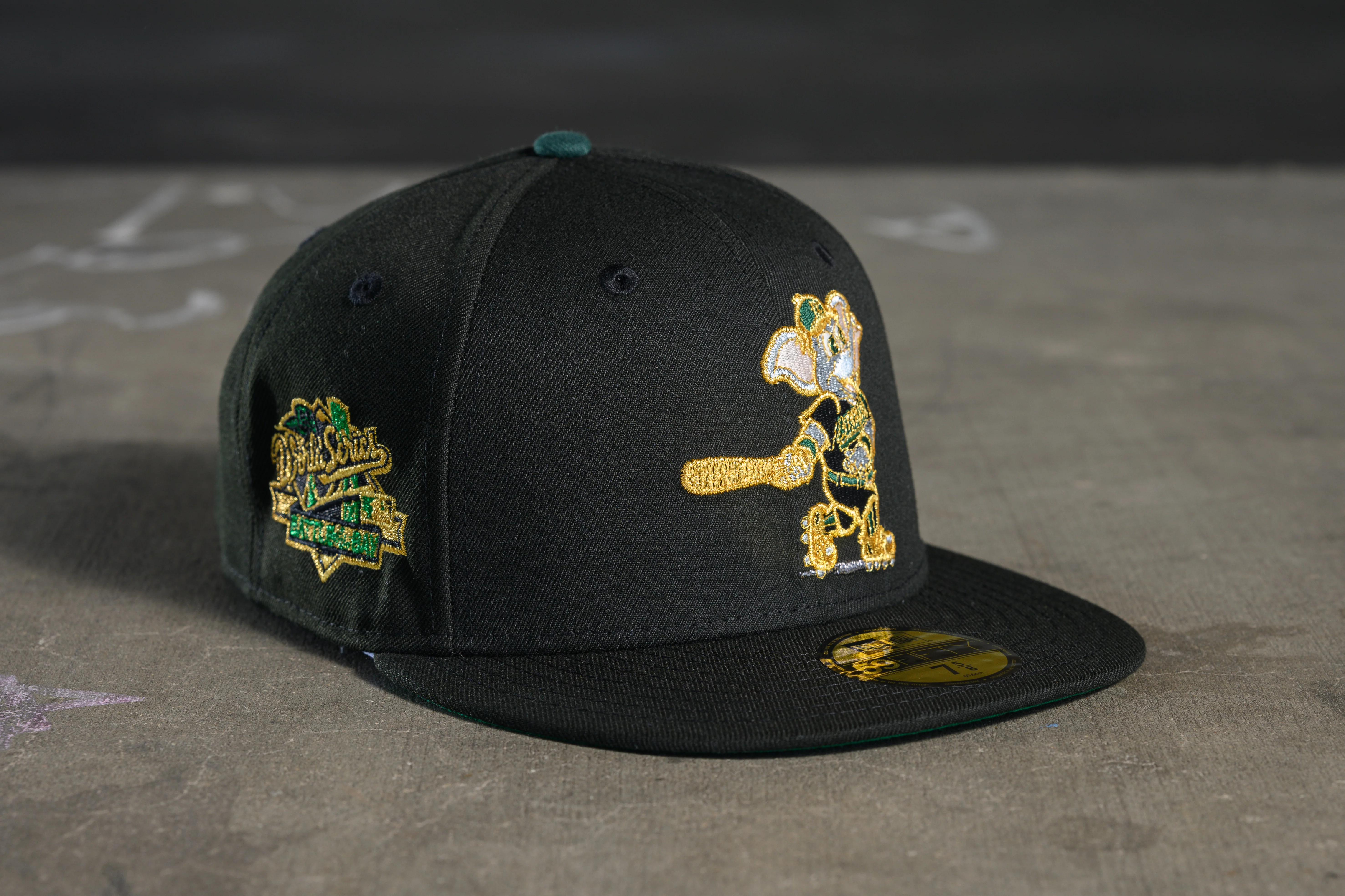 NEW ERA “BASH BRO'S MASCOT" OAKLAND A'S FITTED HAT (BLACK)