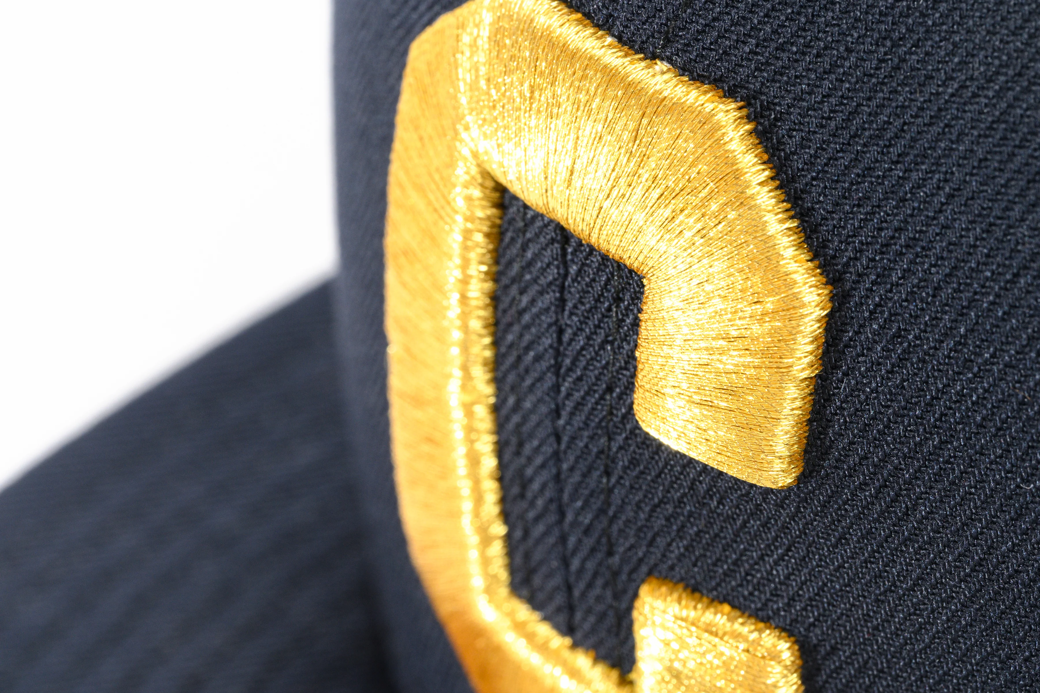 NEW ERA "CALIFORNIA" CHICAGO CUBS FITTED HAT (NAVY/A GOLD) - Image 6