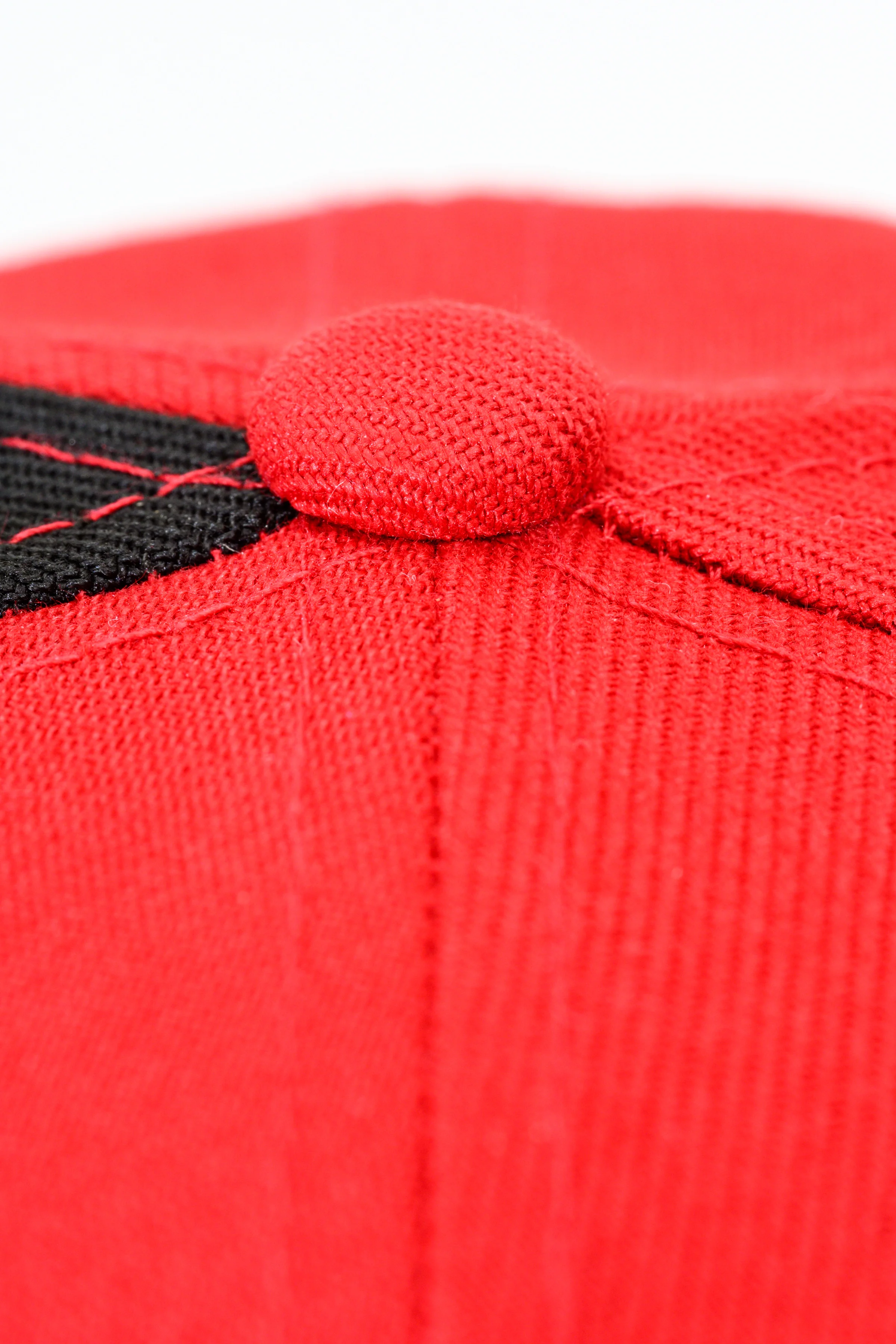 NEW ERA "DIAMOND TURF” SAN FRANCISCO 49ERS FITTED HAT (RED/BLACK) - Image 5
