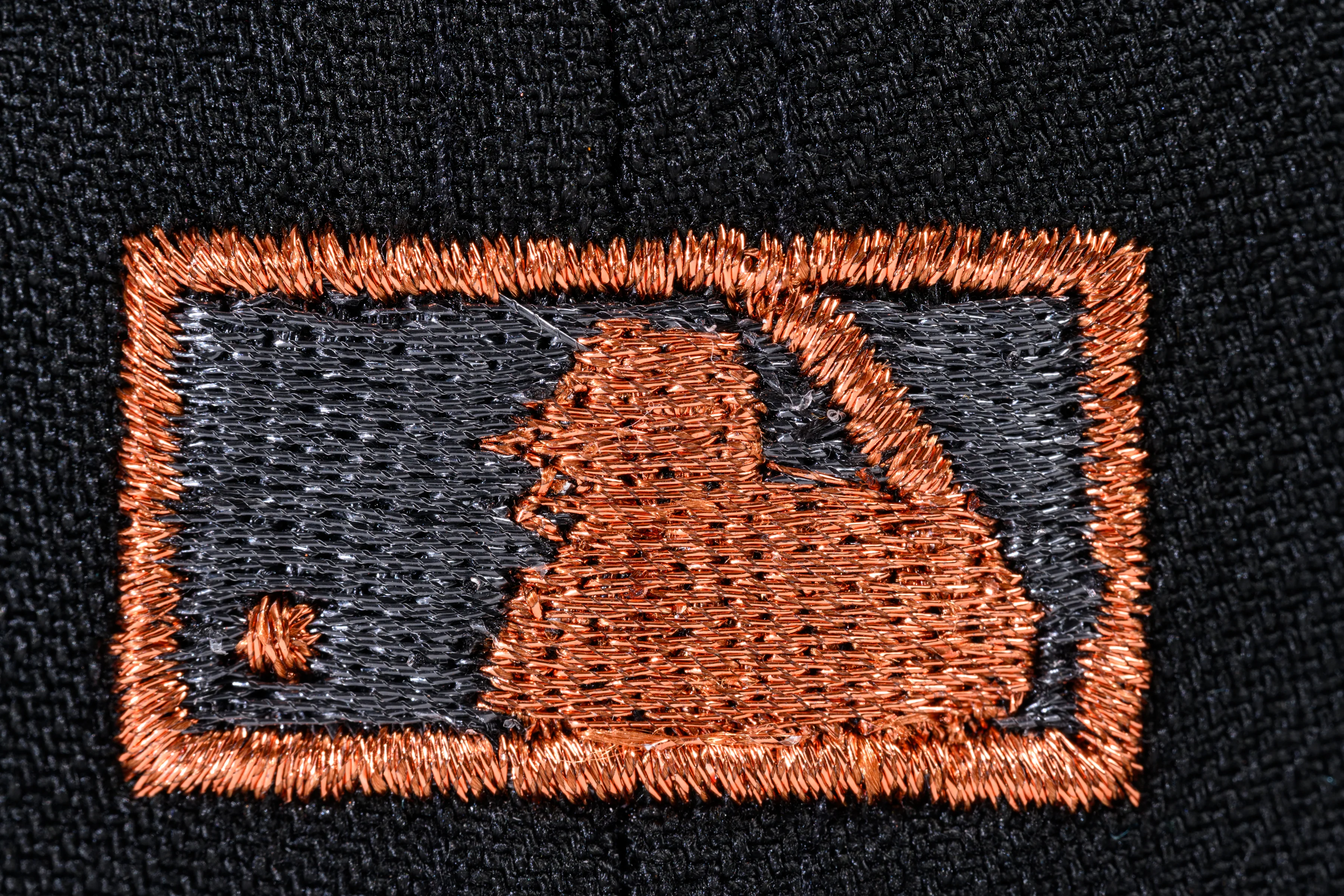 NEW ERA "DIRTY 2.0" SAN FRANCISCO GIANTS FITTED HAT (BLACK/BURNT WOOD/BRICK RED) - Image 3