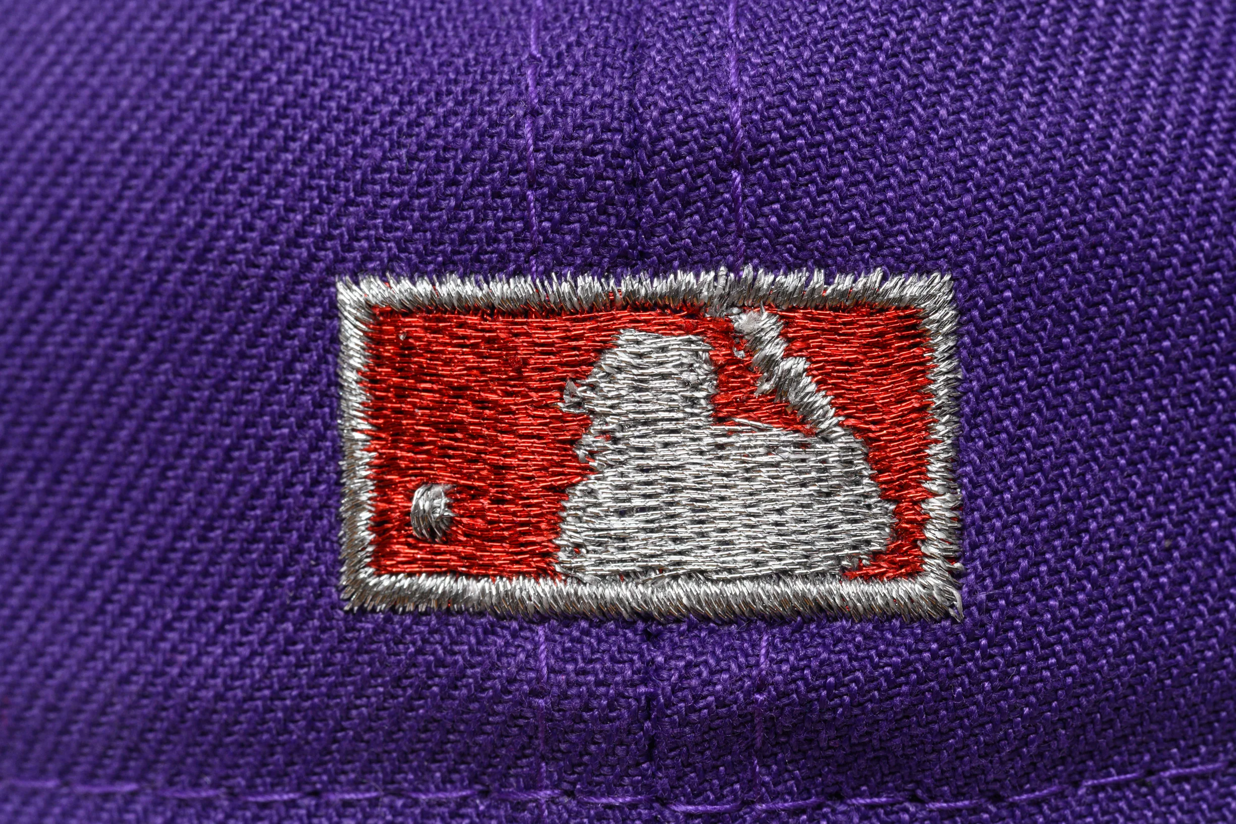 NEW ERA "DUNK CONTEST" OAKLAND ATHLETICS FITTED HAT (PURPLE/BLACK/RED) - Image 4