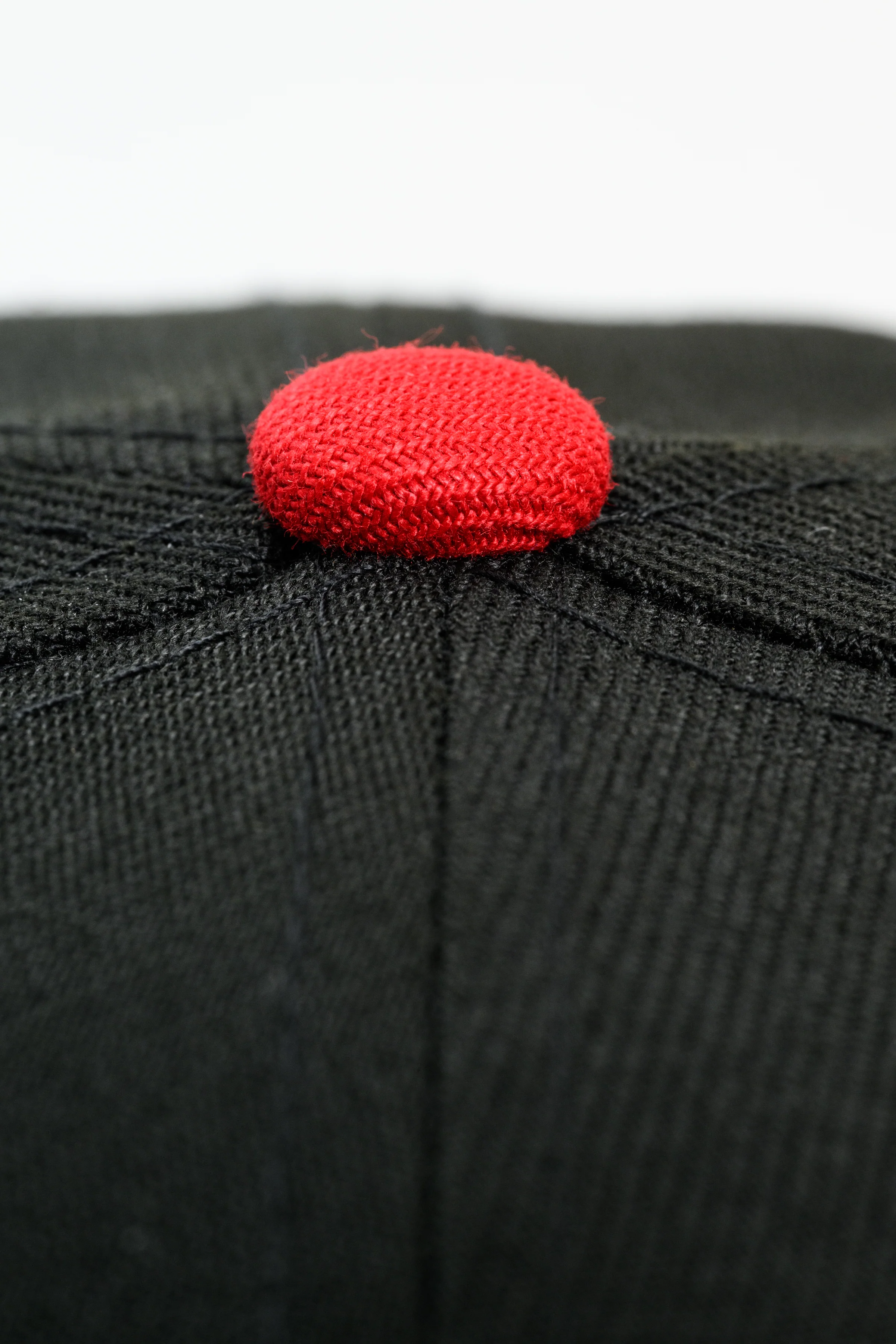 NEW ERA "FINAL ZILLA” SAN FRANCISCO GIANTS  FITTED HAT (BLACK/RIFLE GREEN/RED) - Image 3