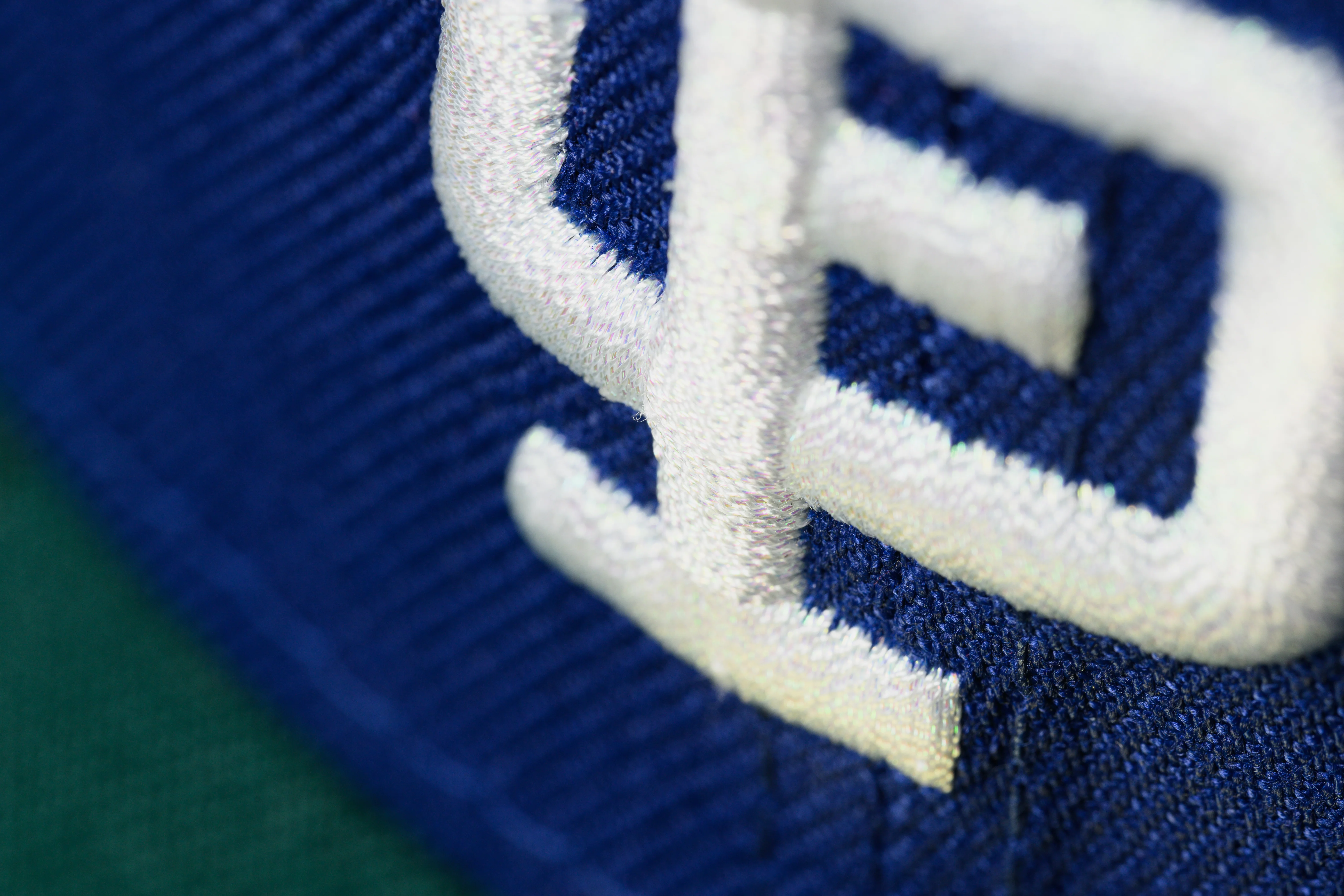 NEW ERA "FRE-TIPS" SF GIANTS FITTED HAT (DARK ROYAL/GREEN) - Image 5