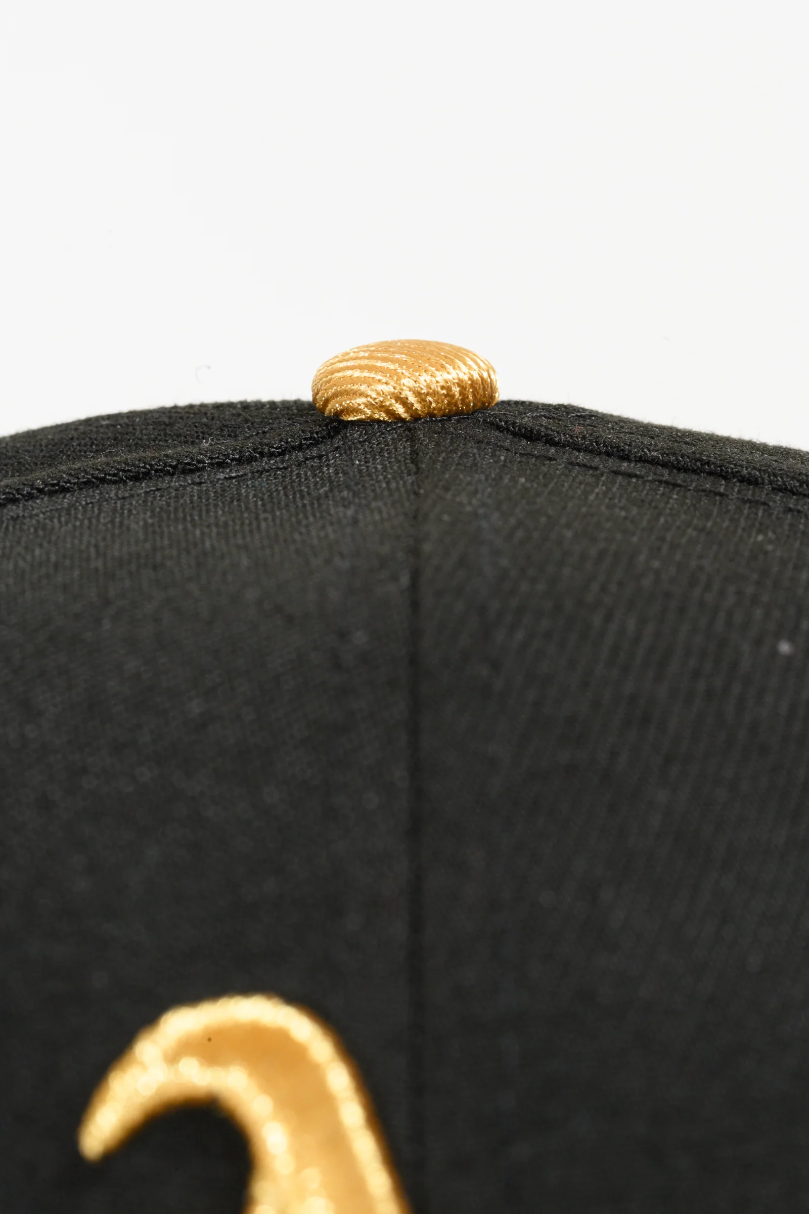 NEW ERA "HE HATE ME" OAKLAND A'S FITTED HAT (BLACK/RED/GOLD) - Image 4