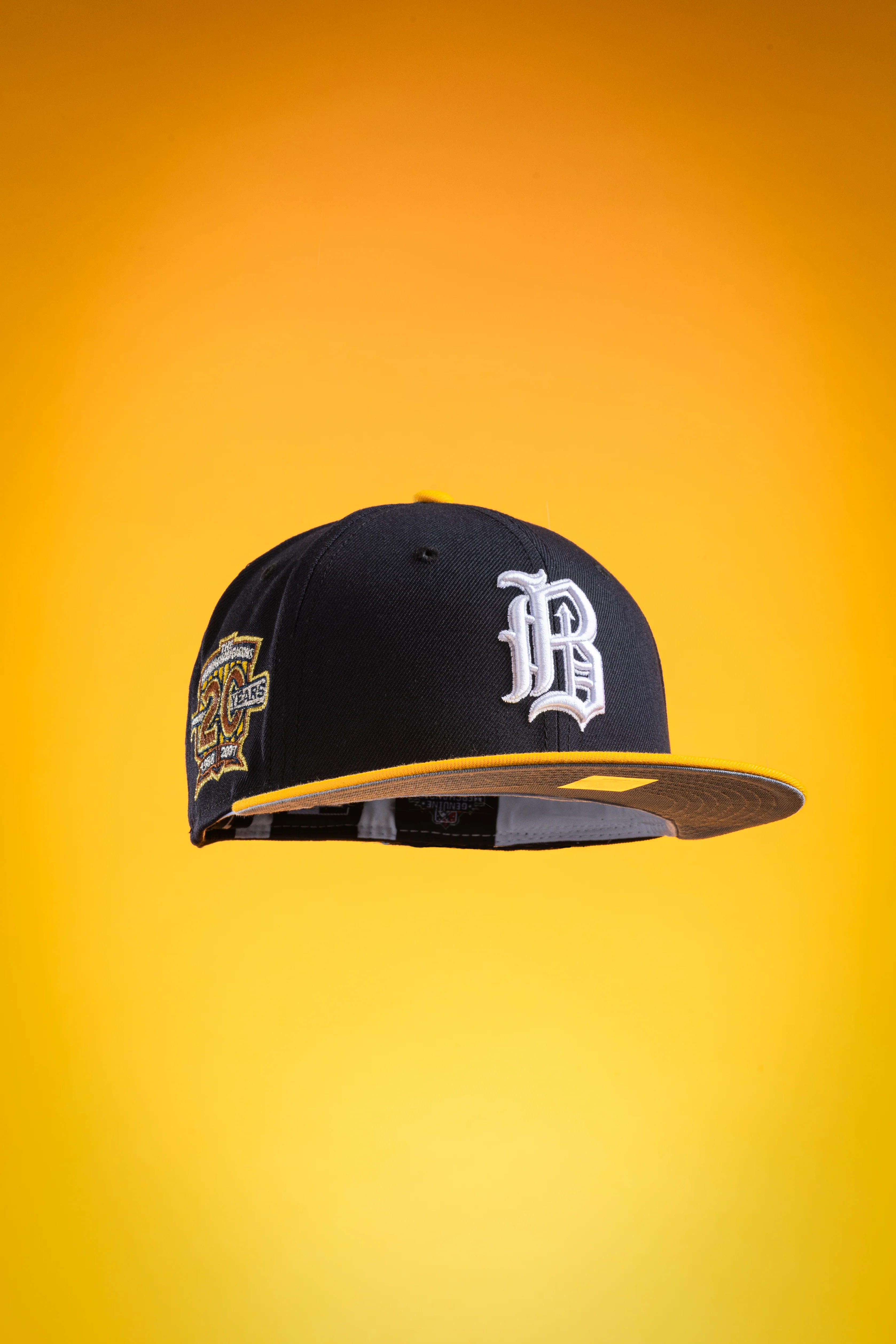 NEW ERA "LETTERMAN" BIRMINGHAM BARONS FITTED HAT (NAVY/GOLD) (SIZE 7 3/4)