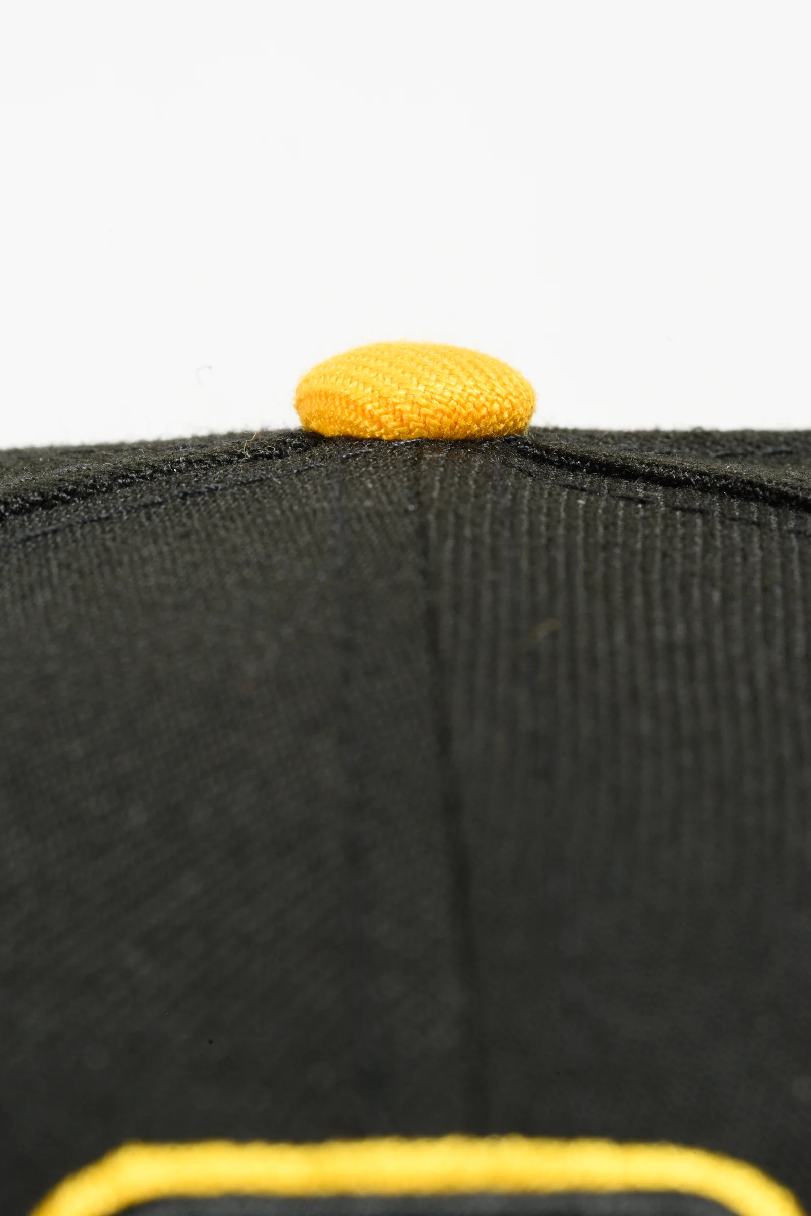 NEW ERA "MITCHELL" SF GIANTS FITTED HAT (BLACK/YELLOW/ORANGE) - Image 4