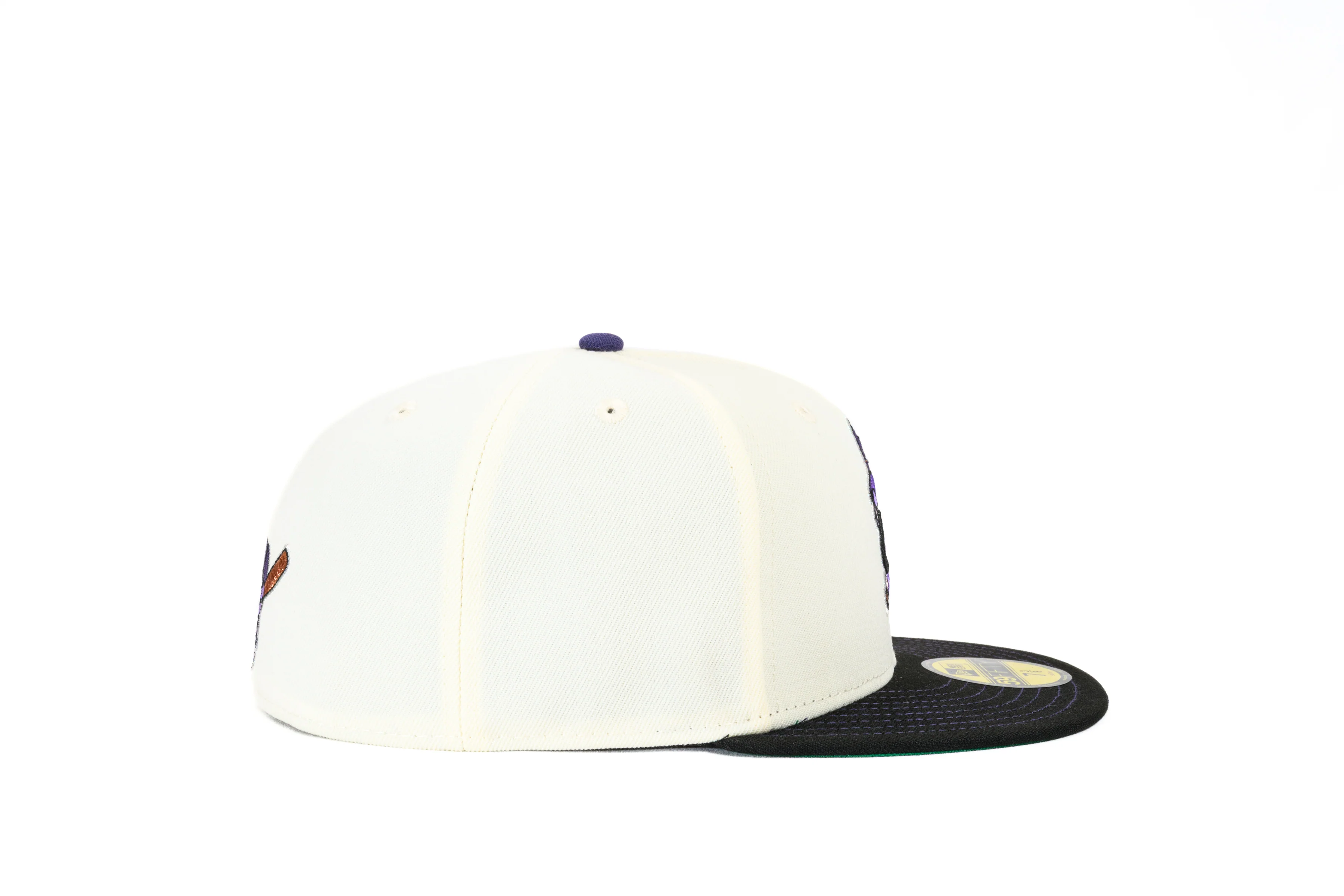 NEW ERA "MIXTAPE" JAMESTOWN JAMMERS FITTED HAT (CHROME/BLACK/PURPLE) - Image 11