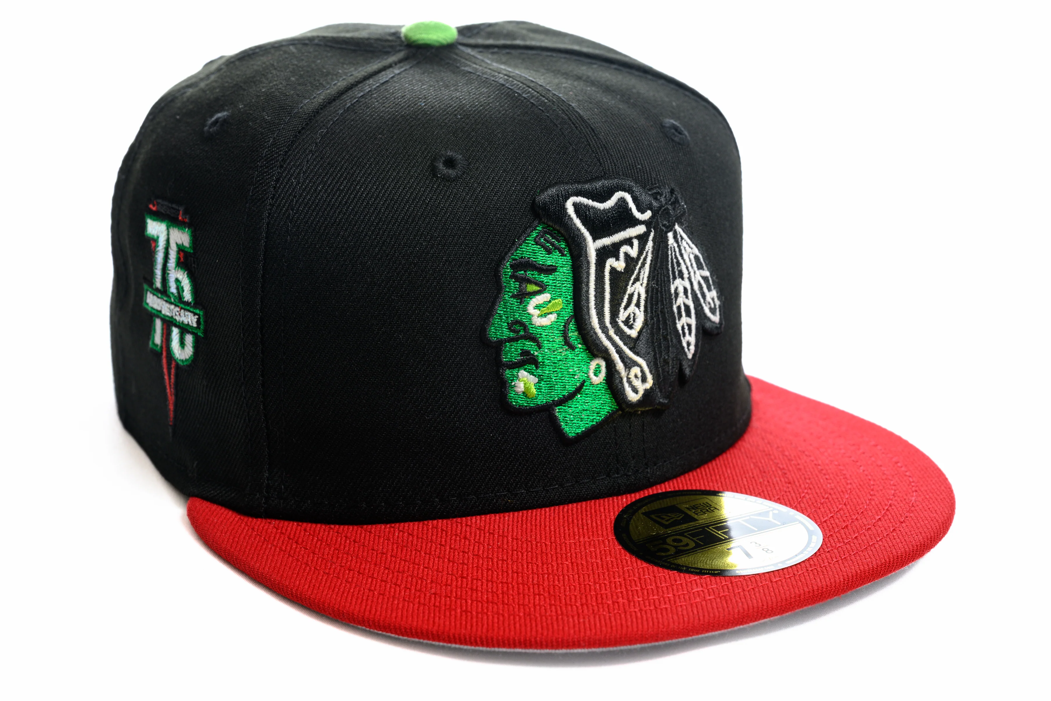 NEW ERA "MUTA" CHICAGO BLACKHAWKS FITTED HAT (BLACK/RED)