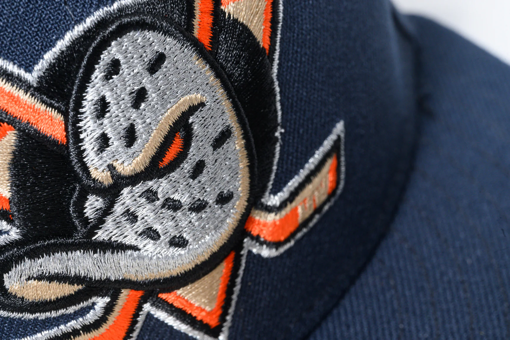 NEW ERA "NIGHT SHIFT" ANAHEIM DUCKS FITTED HAT (NIGHSHIFT NAVY/ORANGE) - Image 6