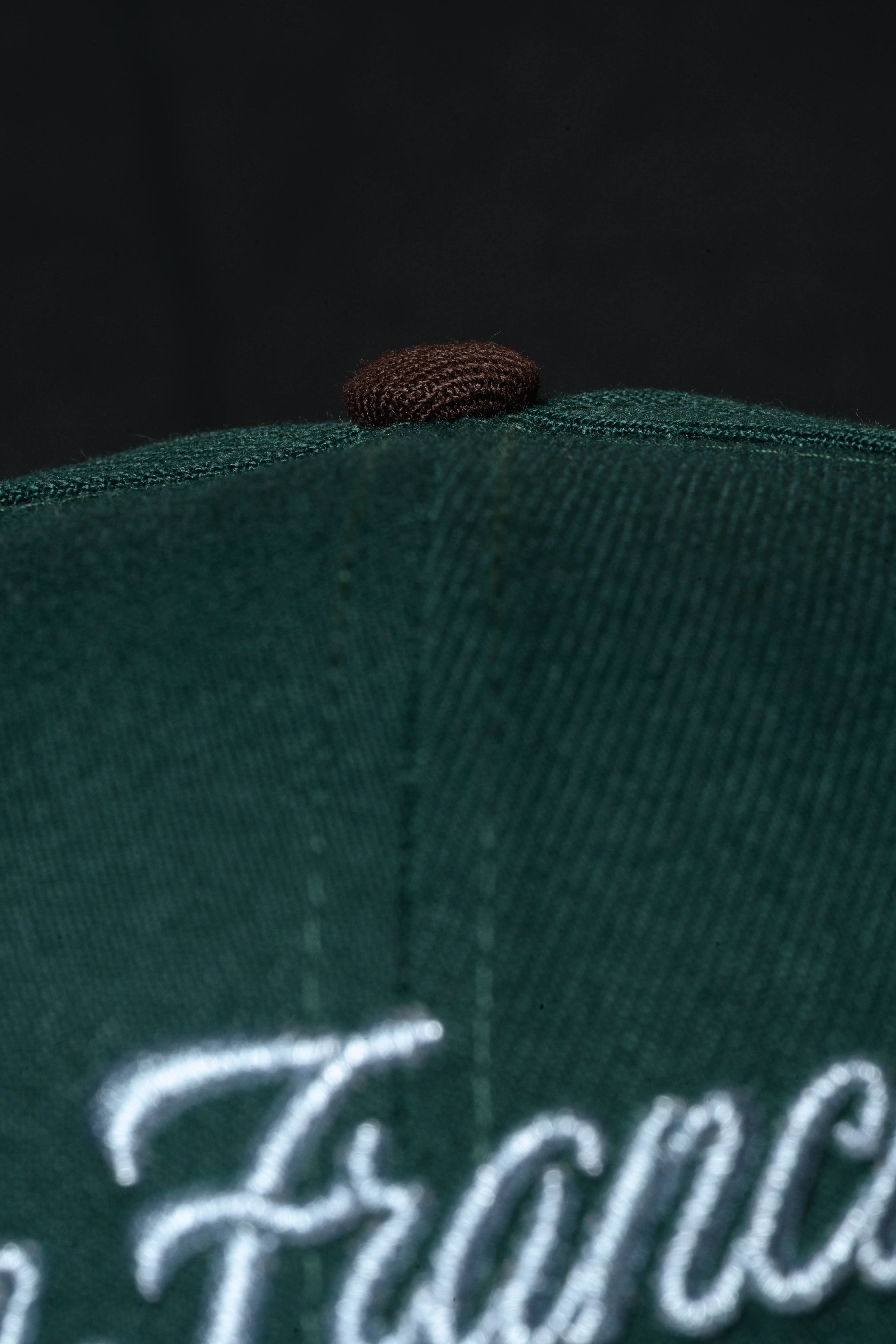 NEW ERA "PEBBLE BEACH" SF GIANTS FITTED HAT (DARK GREEN/BURNT WOOD) - Image 6
