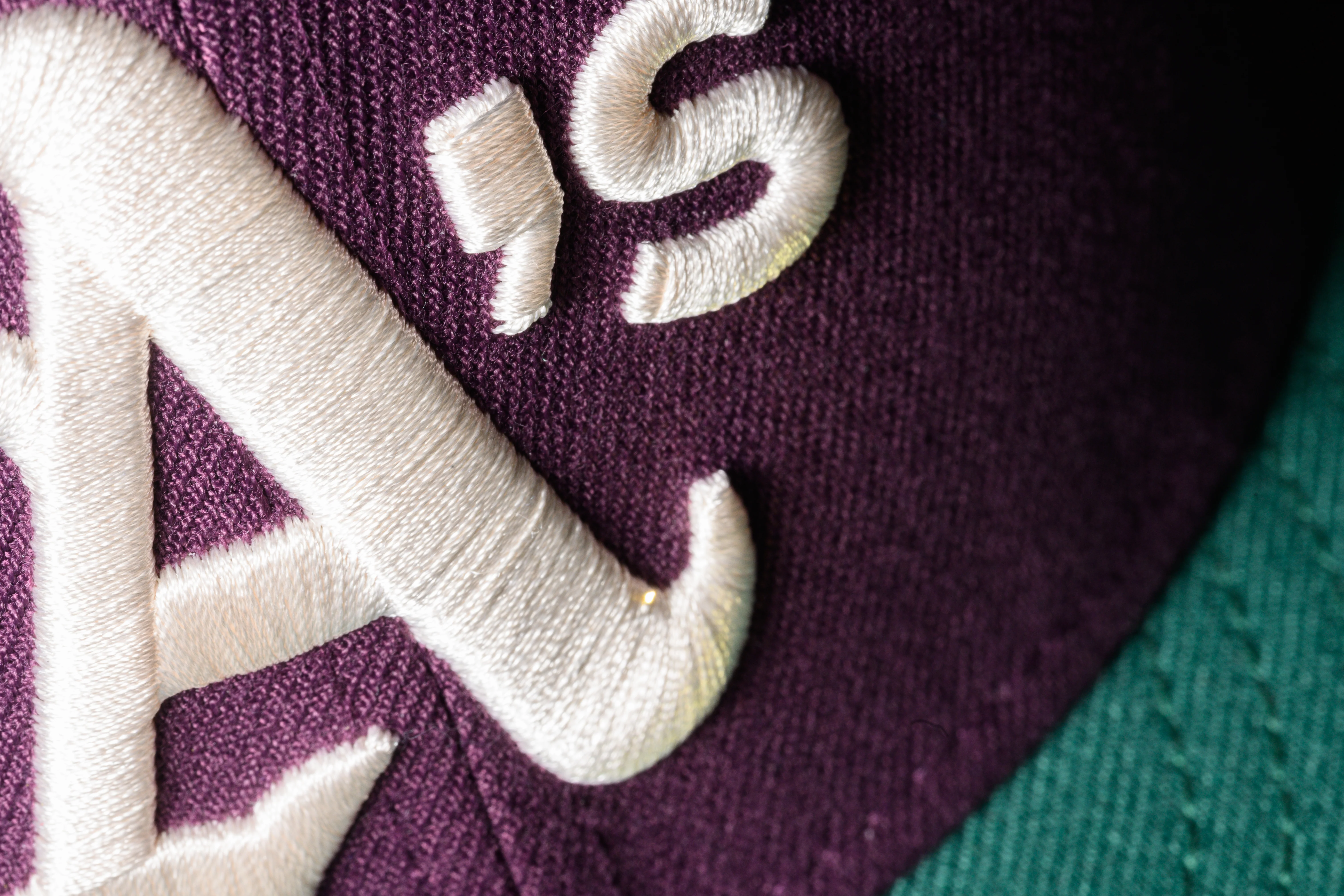 NEW ERA "GARDEN OF EDEN" OAKLAND A'S FITTED HAT (PLUM/EMERALD GREEN) - Image 5