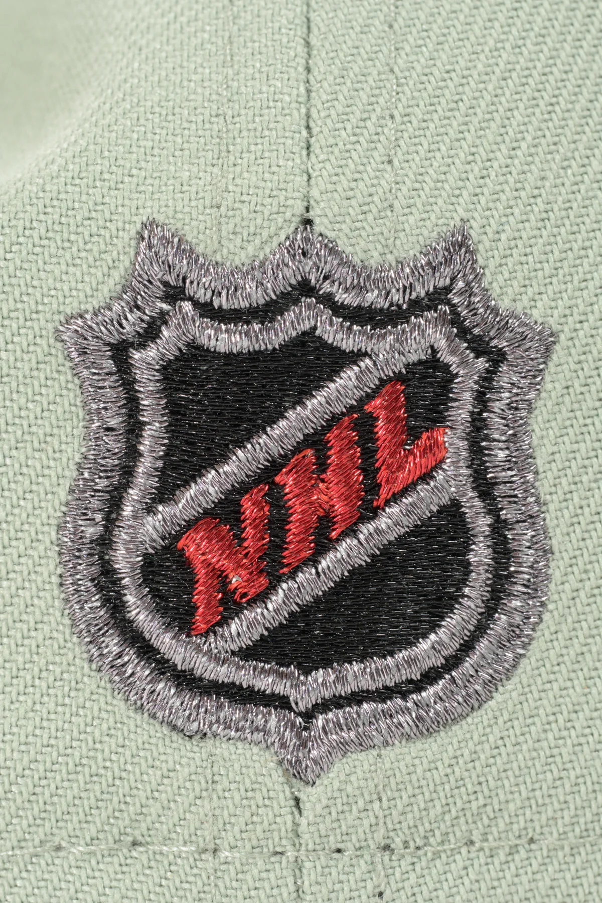 NEW ERA "PREDATOR"  NASHVILLE PREDATORS (EVEREST GREEN/ BLACK/PINK) - Image 3