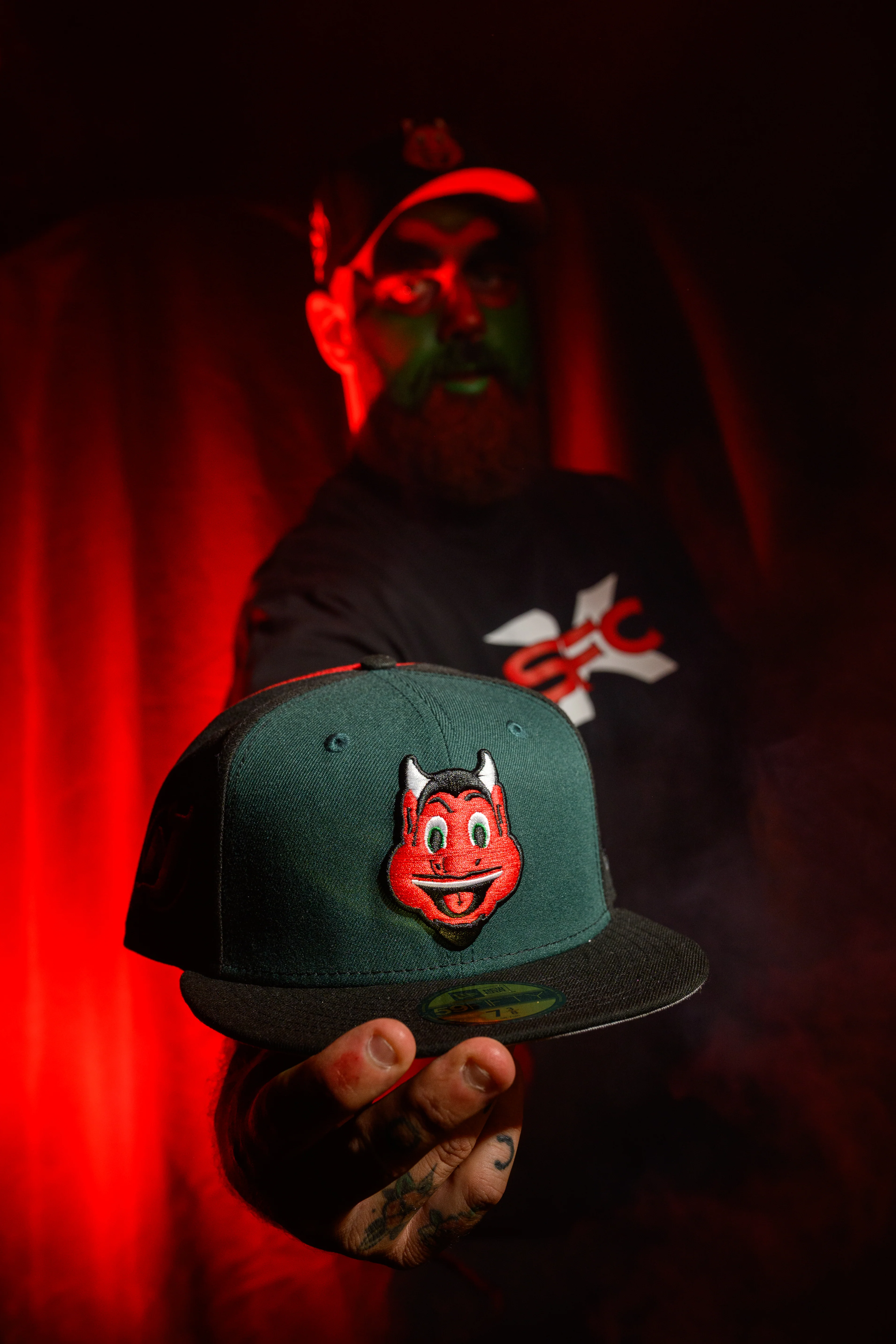 NEW ERA "PUDDY" NEW JERSEY DEVILS FITTED HAT (BLACK/DARK GREEN/SCARLET) - Image 13
