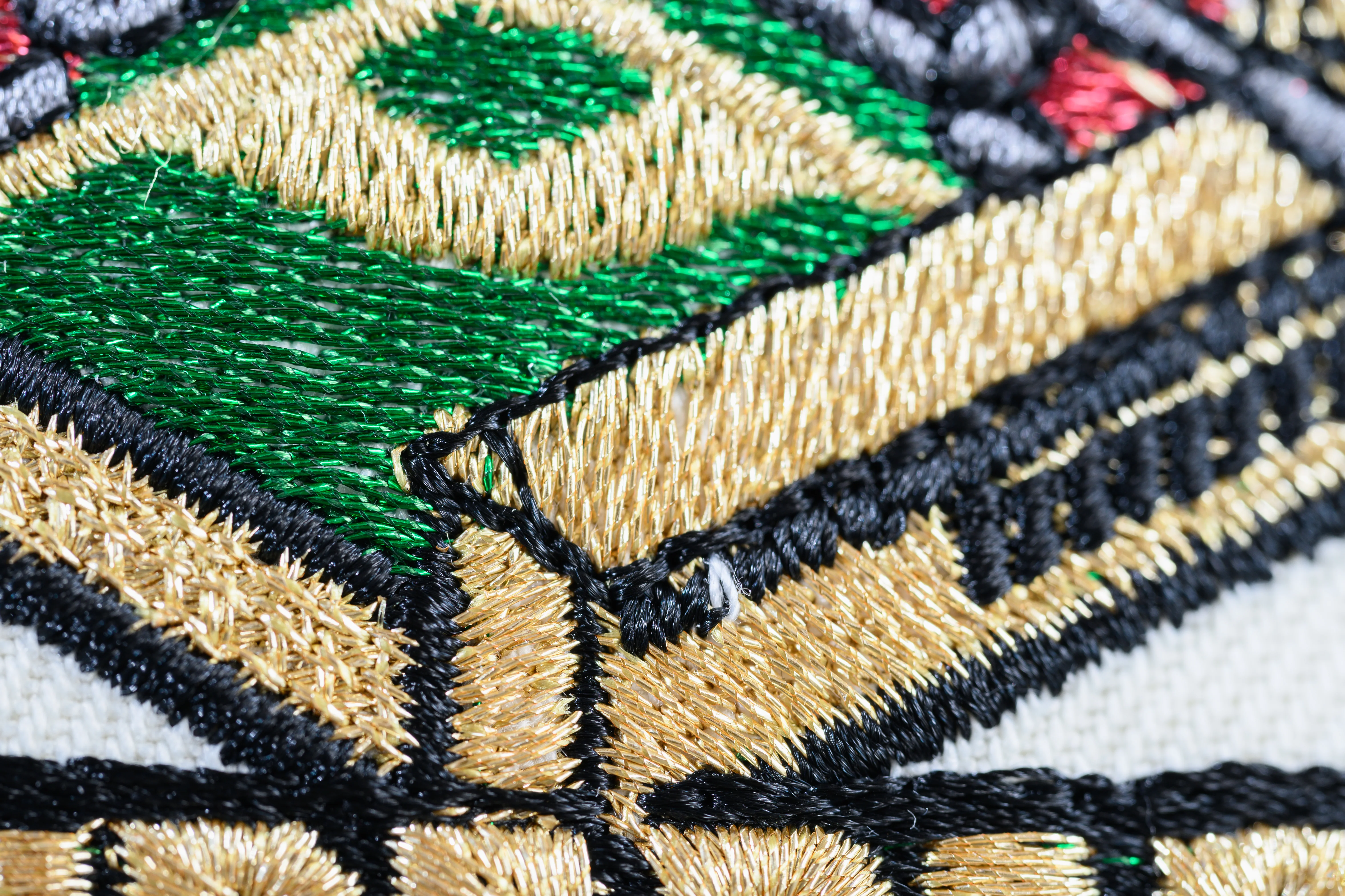 NEW ERA “SHIBE" PHILADELPHIA ATHLETICS  FITTED HAT (CHROME/BLACK) - Image 3