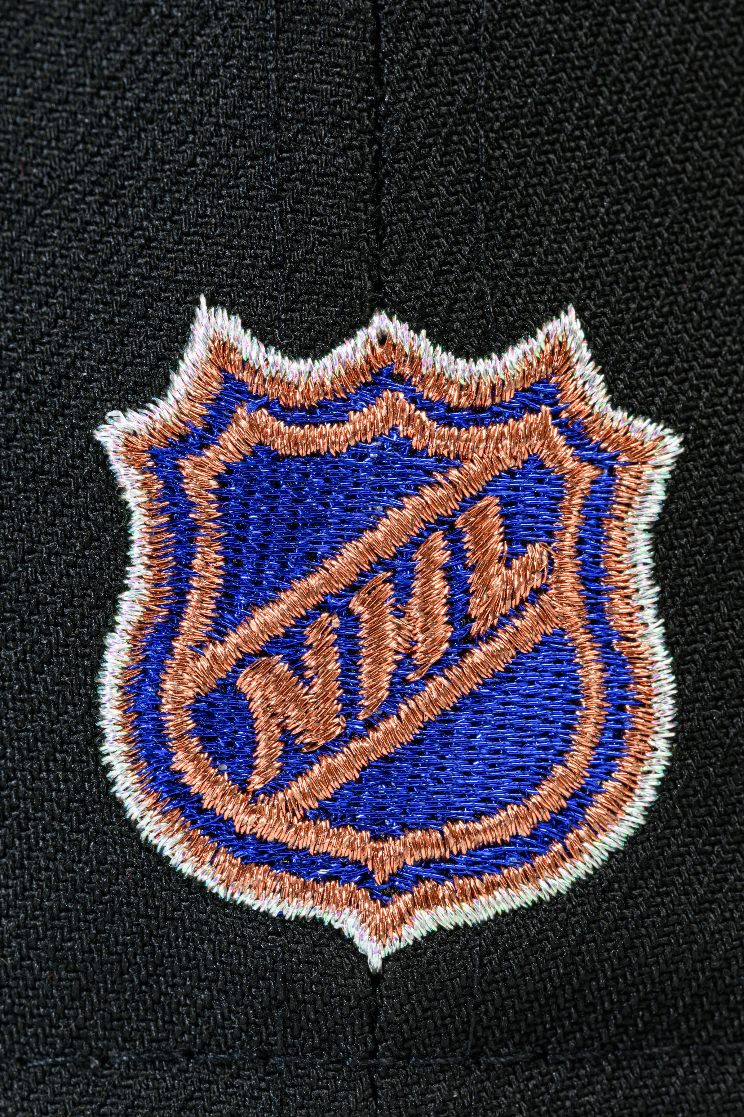 NEW ERA "STREETX” SAN JOSE SHARKS FITTED HAT (BLACK/SPARKLING GRAPE/DARK GREEN) - Image 4