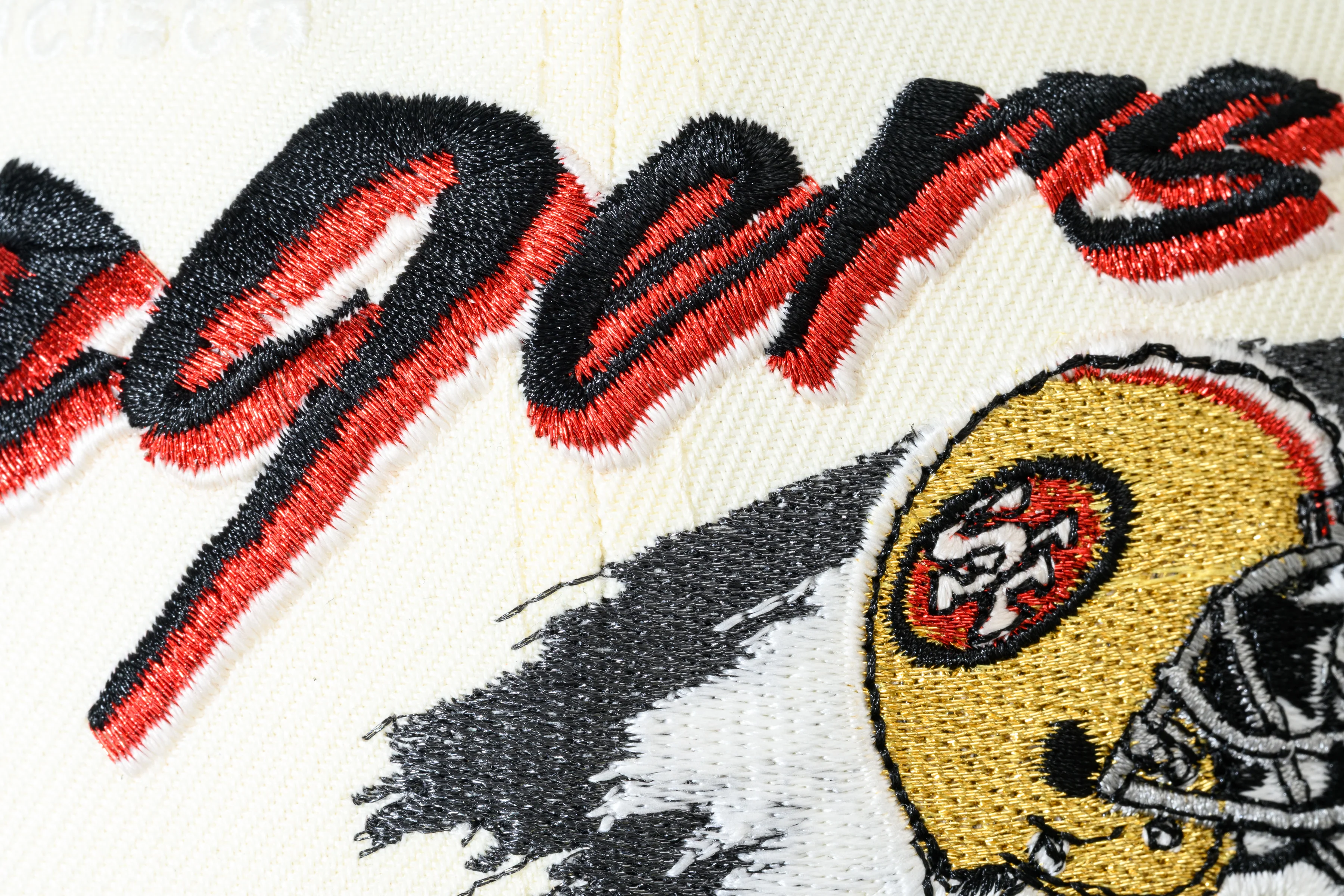 NEW ERA "T.O.” SAN FRANCISCO 49ERS FITTED HAT (CHROME WHITE/BLACK) - Image 11