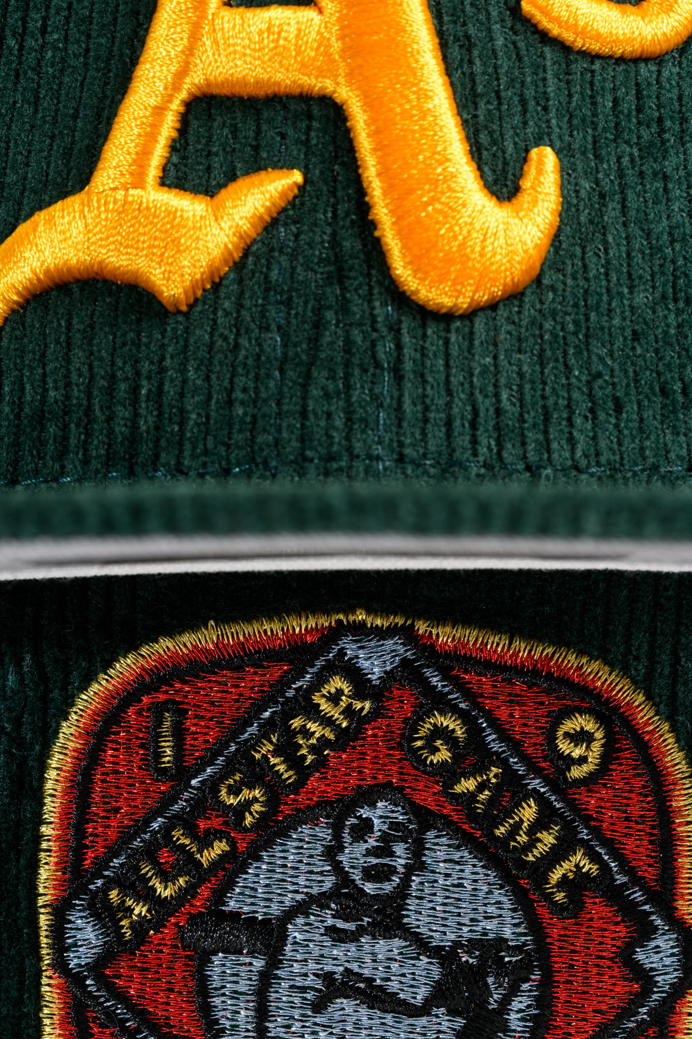NEW ERA "TURF CORD" OAKLAND ATHLETICS FITTED HAT (DARK GREEN CORDUROY) - Image 8