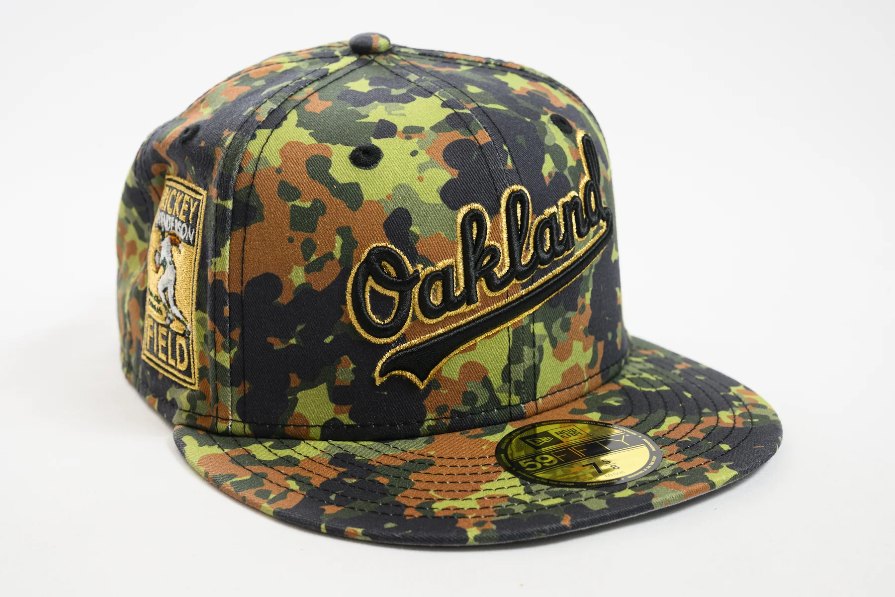 NEW ERA "TURF STORIES" OAKLAND A'S FITTED HAT (FLECKTARN CAMO/BLACK)