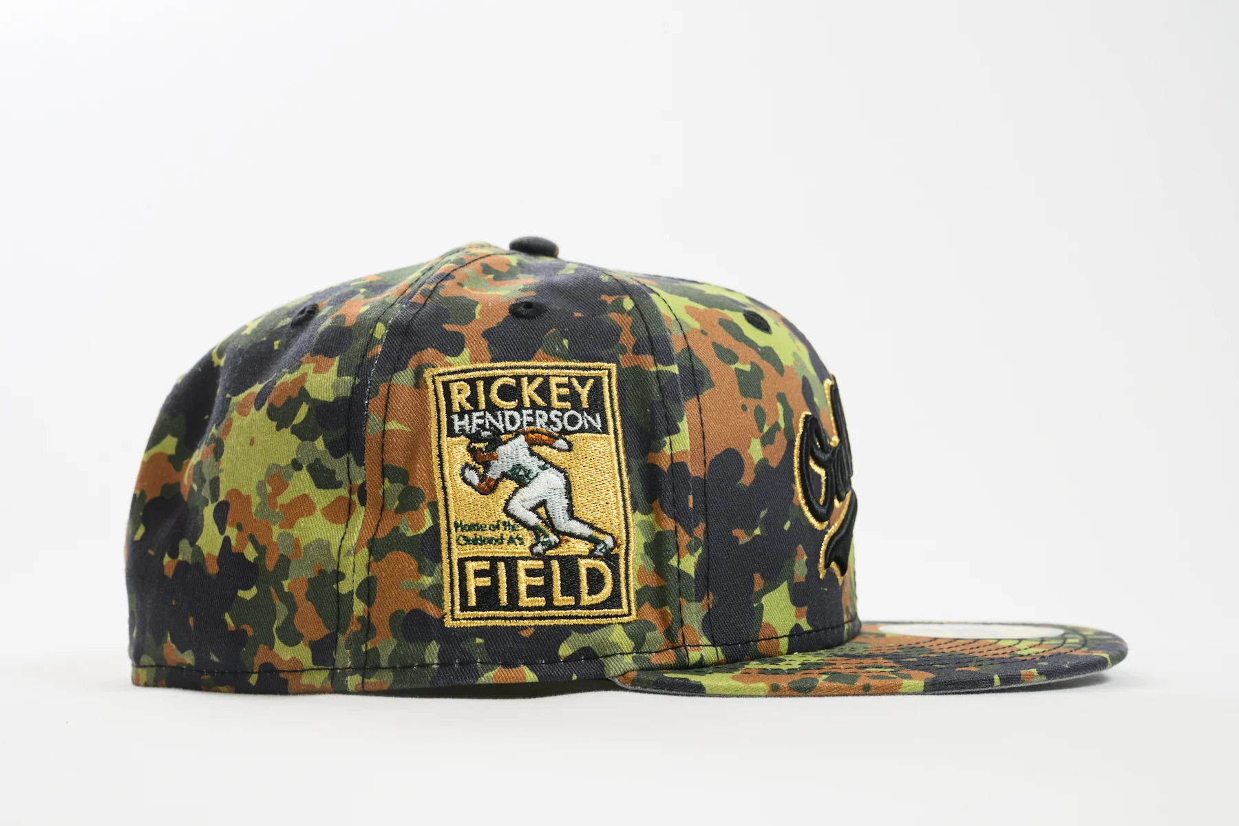 NEW ERA "TURF STORIES" OAKLAND A'S FITTED HAT (FLECKTARN CAMO/BLACK) - Image 5