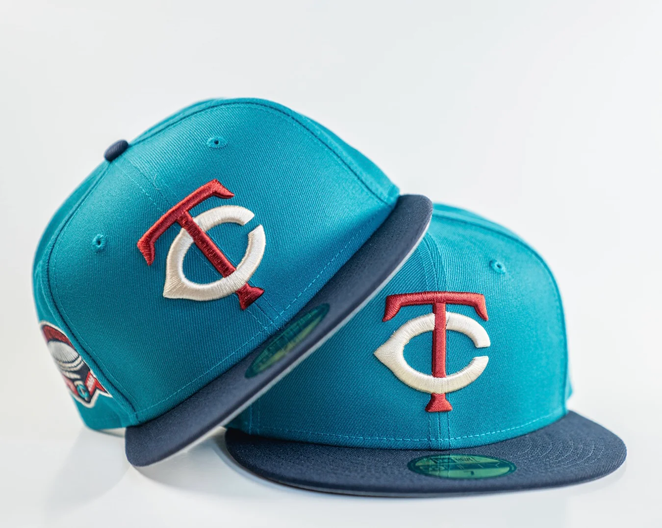 NEW ERA "VAPOR" MINNESOTA TWINS FITTED HAT (AQUA/NAVY) - Image 5
