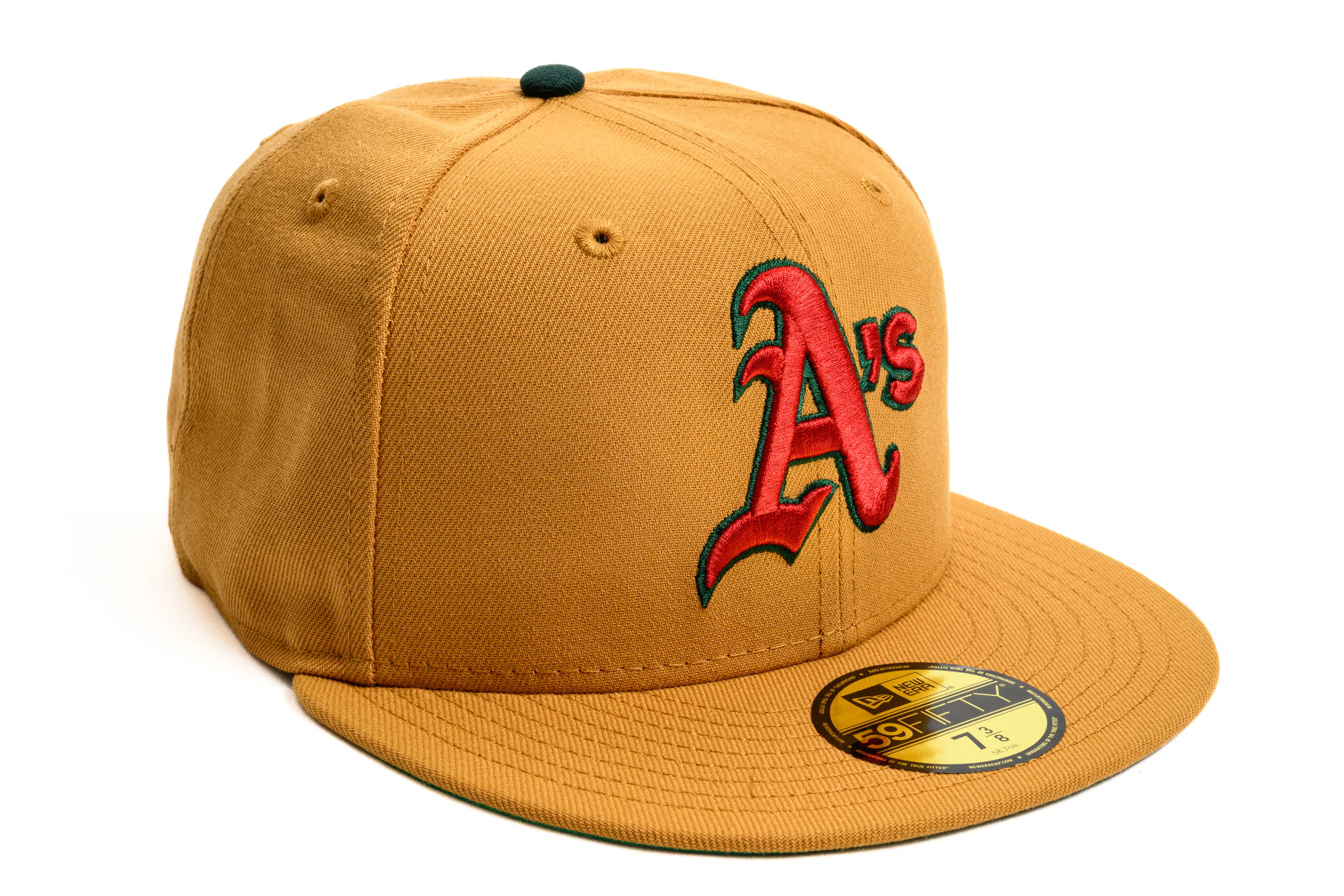 NEW ERA "WREATH" OAKLAND A'S FITTED HAT (TAN/DARK GREEN)