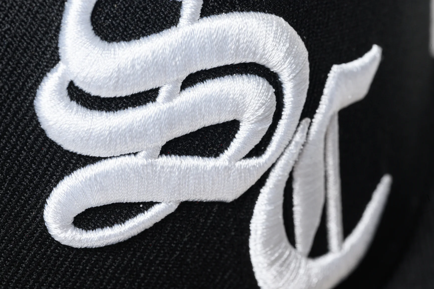 SFC X NEW ERA "SC OLD E" FITTED HAT (BLACK/WHITE)c - Image 5
